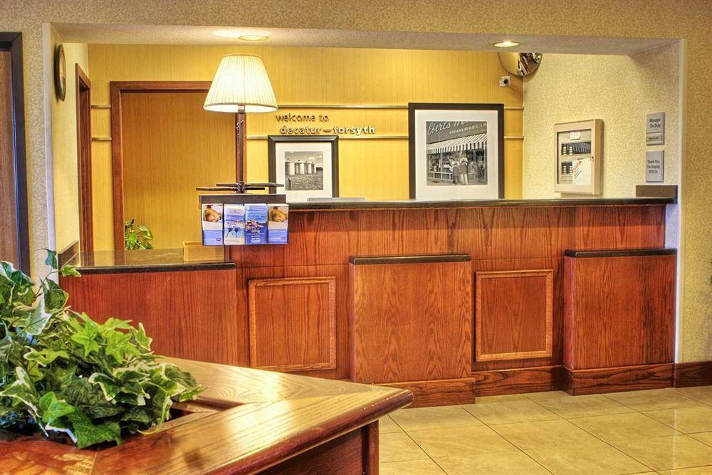 Surestay By Best Western Forsyth Decatur Interno foto