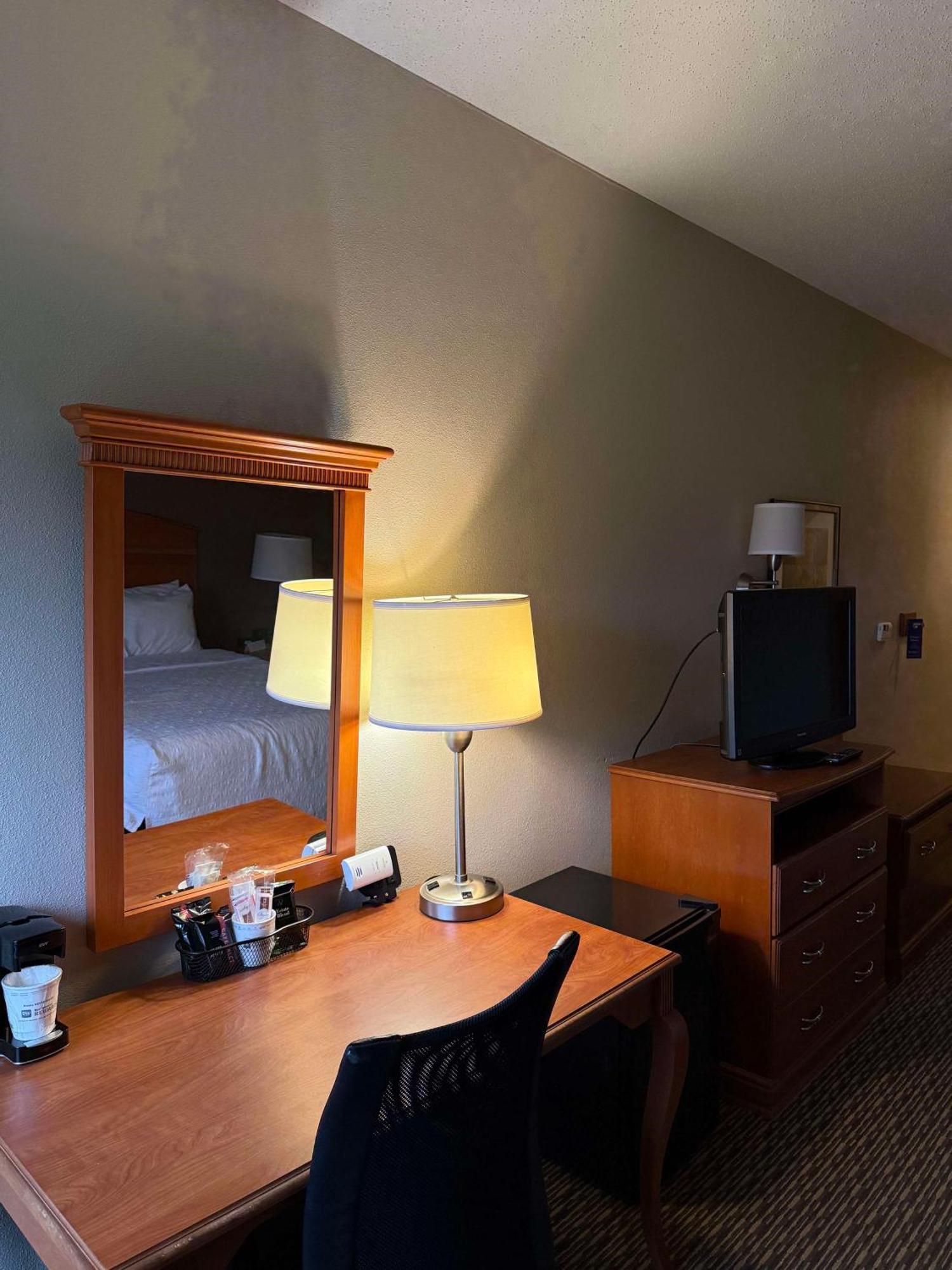 Surestay By Best Western Forsyth Decatur Esterno foto