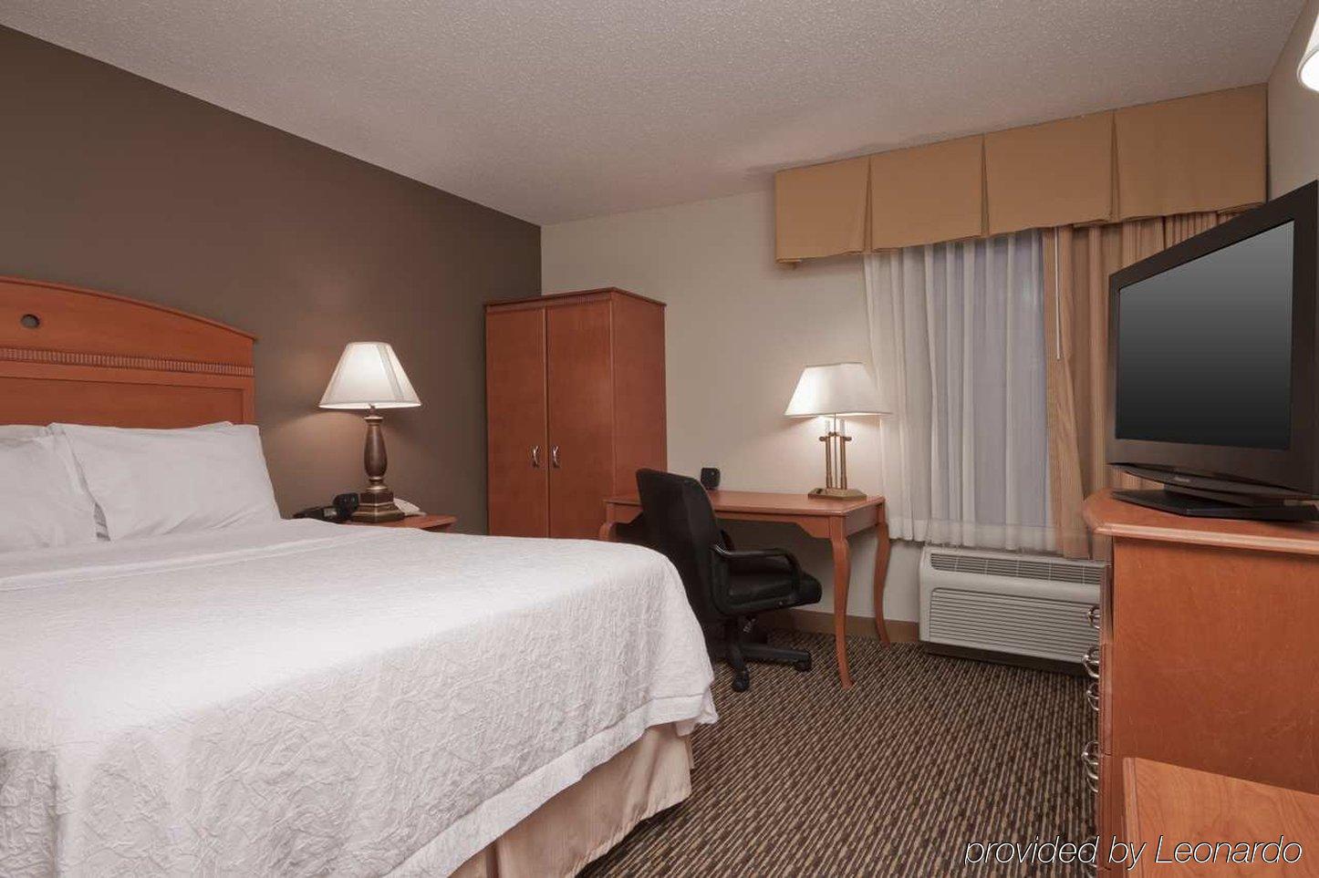 Surestay By Best Western Forsyth Decatur Esterno foto